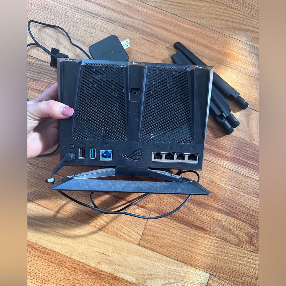 Gaming WI-FI Router. - Picture 2 of 12